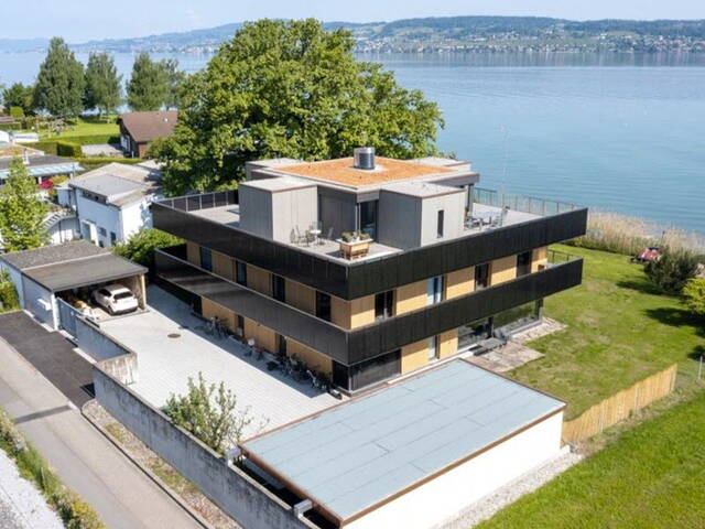Mehrgeneration-Plusenergiehaus am Zürichsee